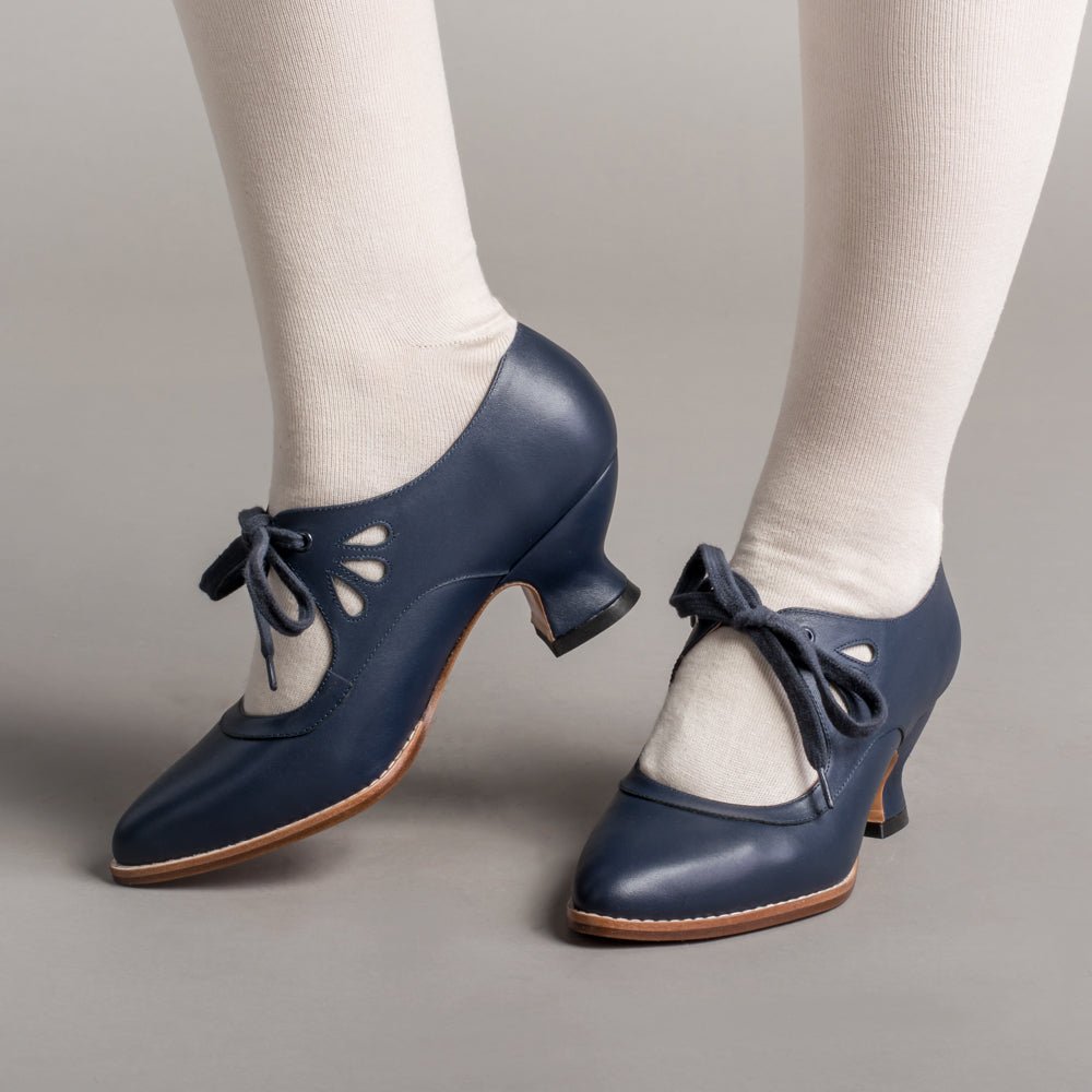 Gibson Edwardian Leather Shoes (Navy)